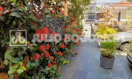 Apartamento com 2 quartos à venda na Rua Ubiraci, Higienópolis, Rio de Janeiro, 69 m2 por R$ 250.000