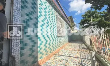 Casa com 2 quartos à venda na Rua Joaquim Martins, Encantado, Rio de Janeiro, 334 m2 por R$ 220.000
