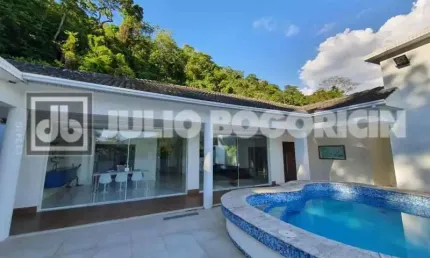 Casa com 3 quartos à venda na Rua Doutor Henrique Portugal, São Francisco, Niterói, 4000 m2 por R$ 2.500.000
