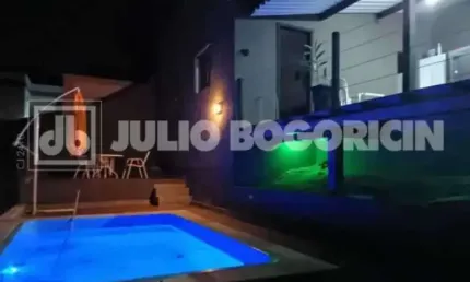 Casa em condomínio fechado com 5 quartos à venda na Estrada Francisco da Cruz Nunes, Itaipu, Niterói, 280 m2 por R$ 990.000