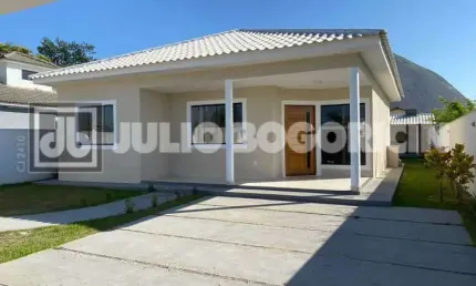 Casa em condomínio fechado com 3 quartos à venda na Rua Quarenta, Jardim Atlântico Central (Itaipuaçu), Maricá, 109 m2 por R$ 580.000
