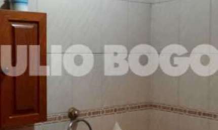 Apartamento com 2 quartos à venda na Rua Doutor Alfredo Backer, Mutondo, São Gonçalo, 60 m2 por R$ 200.000