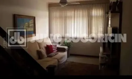 Casa em condomínio fechado com 2 quartos à venda na Rodovia Amaral Peixoto, Baldeador, Niterói, 87 m2 por R$ 417.000