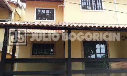 Casa com 2 quartos à venda na Avenida Desembargador Nestor Rodrigues Perlingeiro, Santa Bárbara, Niterói, 76 m2 por R$ 245.000