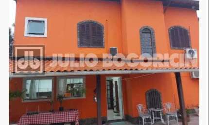 Casa com 4 quartos à venda na Rua Edson Zuzart Jr, Maravista, Niterói, 267 m2 por R$ 990.000
