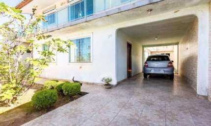 Charmosa Residência  com 04 dorm. e  Espaco Gourmet - Uberaba