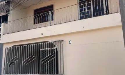 Sobrado em condomínio fechado na izaac, com 03 dorm.  sitio cercado