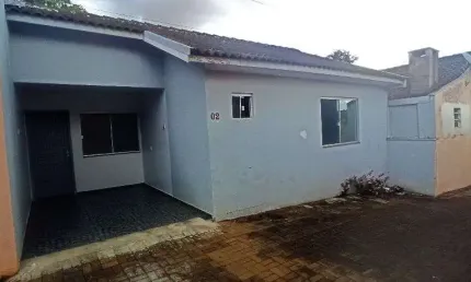 Casa a venda com 2 dormitórios - Bairro Pacaembu-  Cascavel PR
