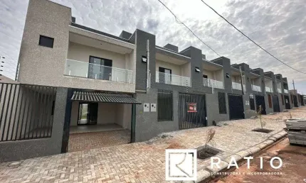 Sobrado com 1 suite e 2 dormitorios 138m2 -  Bairro Esmeralda