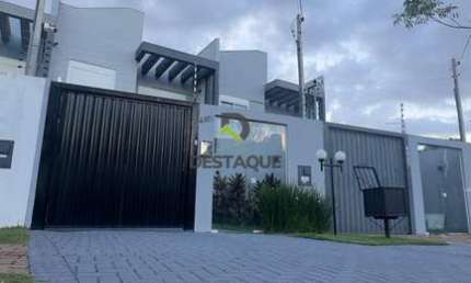 Sobrado com 1 suite master e 2 quatos - Bairro Canada