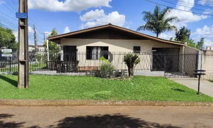 Casa com 1 suite e 2 quartos,  154m2- Bairro Country