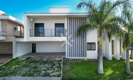 Casa em condomínio - 4 suítes - 600m² de terreno - Fino acabamento - Urbanova
