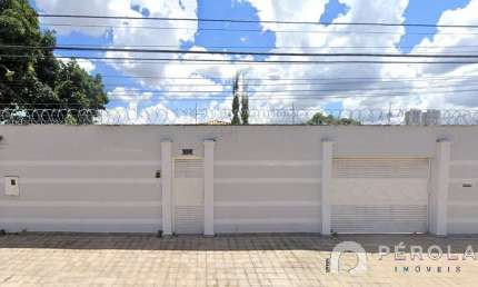 Casa Mobiliada em Jardim América  -  Rua C-160 - Qd 265 Lt 18 N.º 415. - Goiânia.