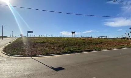 Lote / Terreno em Polo Empresarial Goiás  -  Aparecida de Goiânia
