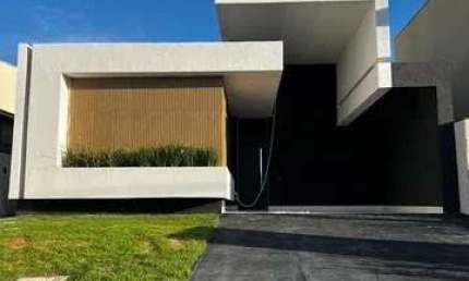 Casa de Condomínio em Jardim Veneza  -  Senador Canedo