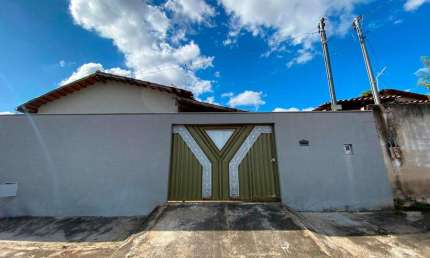 Casa com 3 quartos à venda na Rua Q, Itapoã, Aparecida de Goiânia