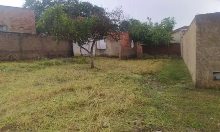 Lote / Terreno em Parque Ibirapuera  -  Aparecida de Goiânia