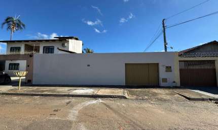 Casa Residencial/Comercial Rua C-96 Qd. 199 Lt. 06 Setor Sudoeste Goiânia GO