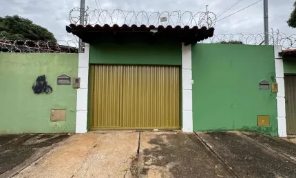 Casa 2 quartos, em Vila Jardim São Judas Tadeu  -  Goiânia