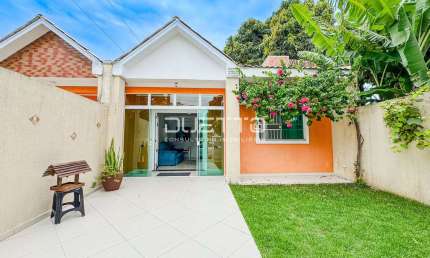Casa com 2 quartos à venda na Avenida Paranaguá, 11644, Balneário Gaivotas, Matinhos