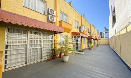 Casa com 3 quartos à venda na Avenida Londrina, 322, Caiobá, Matinhos