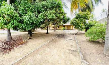 EXCELENTE LOTE A VENDA A 200 METROS DA PRAIA NA AVENIDA JOSÉ SARNEY