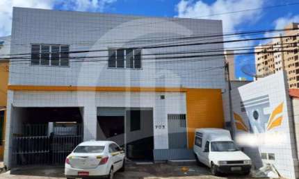 Sala comercial em ótima localização no bairro Ponto Novo.