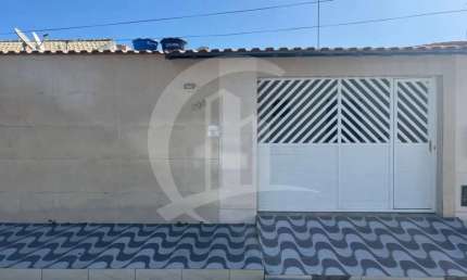 Ampla casa em ótima localização no Bairro Aeroporto.