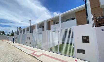 Duplex Village Espaço Tropical, com duas suítes - Barra dos Coqueiros