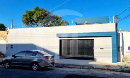 Casa à venda no Bairro Coroa do Meio em excelente localização, Aracaju/SE