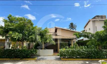 Casa à Venda no Condomínio Portal dos Trópicos - Próximo à Praia!