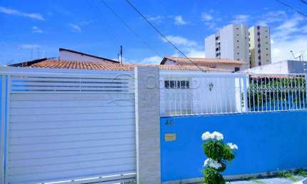 Casa com 3 quartos à venda no Suíssa, Aracaju 