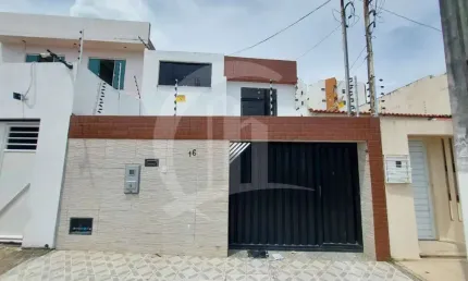 Casa à Venda no Bairro Luzia Localização Privilegiada