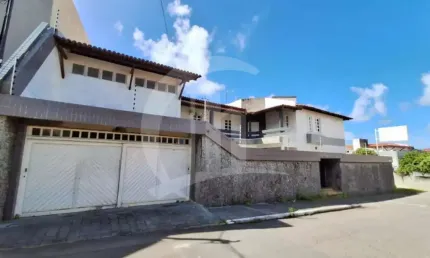Casa Comercial para Locação no Bairro Inácio Barbosa