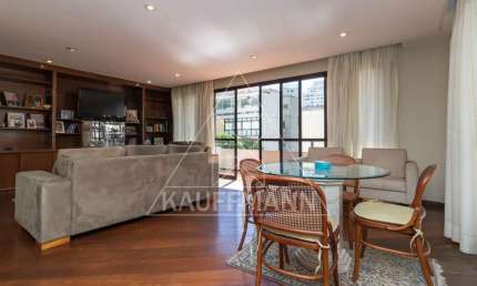 Apartamento de 246,62m² útil à Venda em Higienópolis - 4 Suítes, 4 Vagas