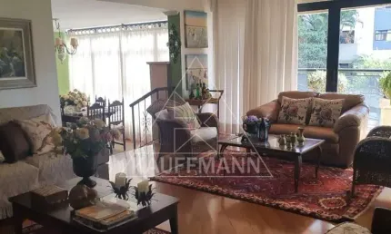 Apartamento em Perdizes á venda, com 4 Dormitórios (2 Suítes), 3 Vagas e 226m² A.Ú.