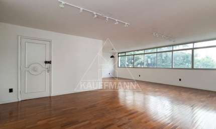 Apartamento à Venda em Higienópolis - 3 Dormitórios (1 Suíte), 2 Vagas, 140m² A.U