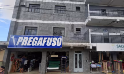 Ponto comercial com 4 salas para alugar na Rua Professor Souza, 283, Bacaxá, Saquarema