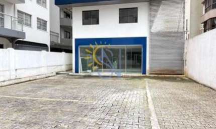 Sobrado para Locação em Balneário Camboriú, Centro, 5 banheiros, 6 vagas