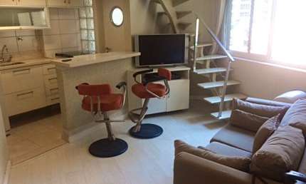 Aluga-se Apartamento duplex com 01 dorm. na Vila Nova Conceição com vaga e lazer
