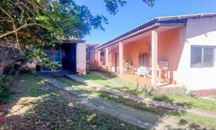 Duas casas terreno 10×30 Jardim Porto alegre Alvorada