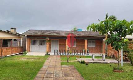 Casa com 4 dormitórios à venda, 204 m² por R$ 550.000,00 - Balneário Rondinha  - Arroio do Sal/RS
