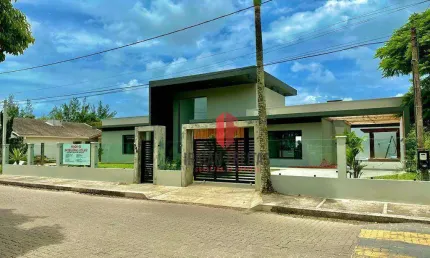 Casa com 4 dormitórios à venda, 235 m² por R$ 1.980.000,00 - Atlântida - Xangri-lá/RS