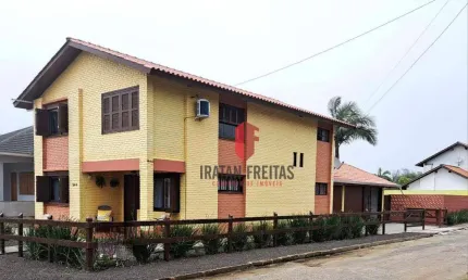 Casa à venda, 205 m² por R$ 695.000,00 - Paraíso - Torres/RS