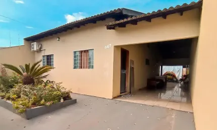 Casa Térrea com 3 Quartos, Suíte e Barracão – Jardim Santo Amaro, Cambé/PR