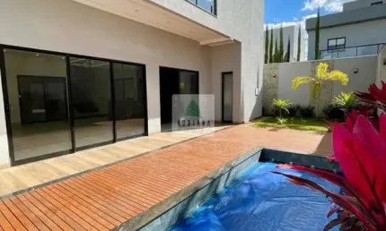 Sobrado a Arquitetura Moderna  Acabamento Refinado 3  Su&amp;iacute;tes Plenas com Closet   &amp;Aacute;rea de Lazer Integrada Piscina  Espa&amp;ccedil;o Gourmet 4 Vagas