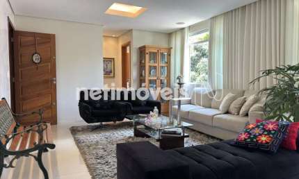 Apartamento à venda no bairro Cruzeiro com 153 m² e 4 dormitórios/quartos disponíveis.