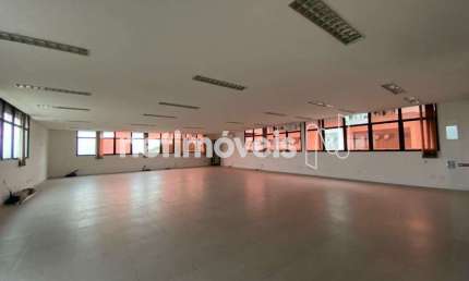 Loja para Alugar no Bairro Estoril com Área de 333m² Disponível para Negócio