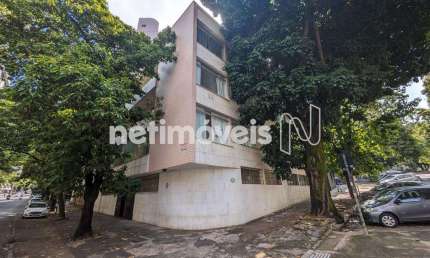 Apartamento à venda na Savassi com 137m² e 3 dormitórios/quartos disponíveis.