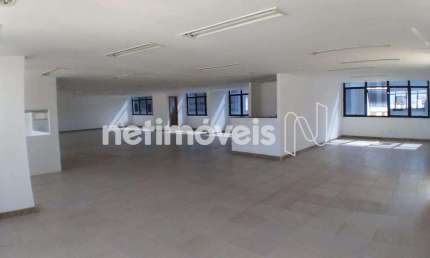 Loja para Aluguel no Bairro Estoril com 330 m² de Área Útil Disponível